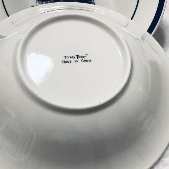 Totally Today "CHRISTMAS TREE" Pattern Set of 4 Soup/Cereal Bowls VTG - Picture 6 of 6